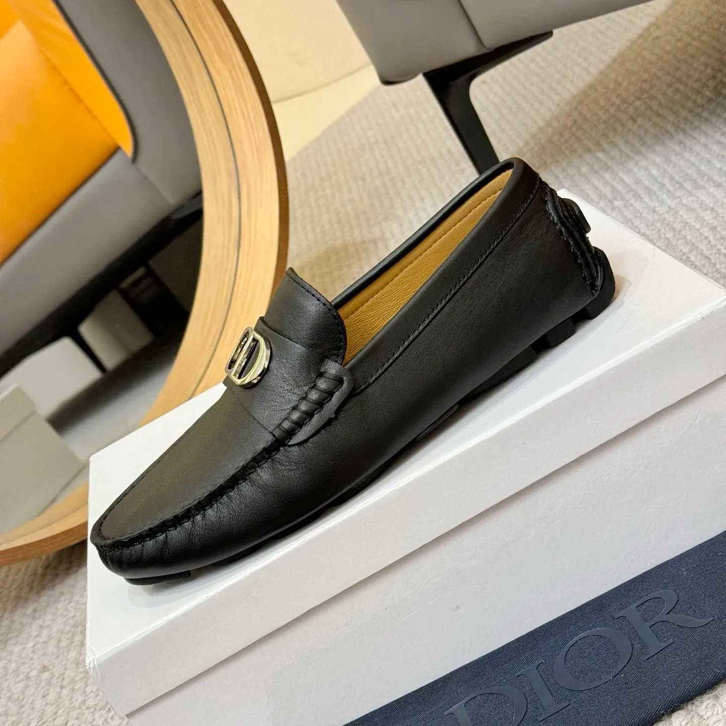 Men's clothing and shoes 💰420! (Yangli) Quality DIOR [Dior’s latest arrival] real auction hot-selling Doudou shoes 🔍DIOR) new Doudou shoes 👍Belgian designer Martin Margiela serves as Gucci shoe designer y full of charm, luxury style gentleman upper: imported cowhide, lining with spring sweat-absorbent first-layer sheepskin. Outsole Brand outsole, the last stitching on the bottom will never come off; equipped with classic Gucci exquisite hardware C D buckle💋The whole pair of shoes is fashionable and casual without losing high-end style; standard 38-46